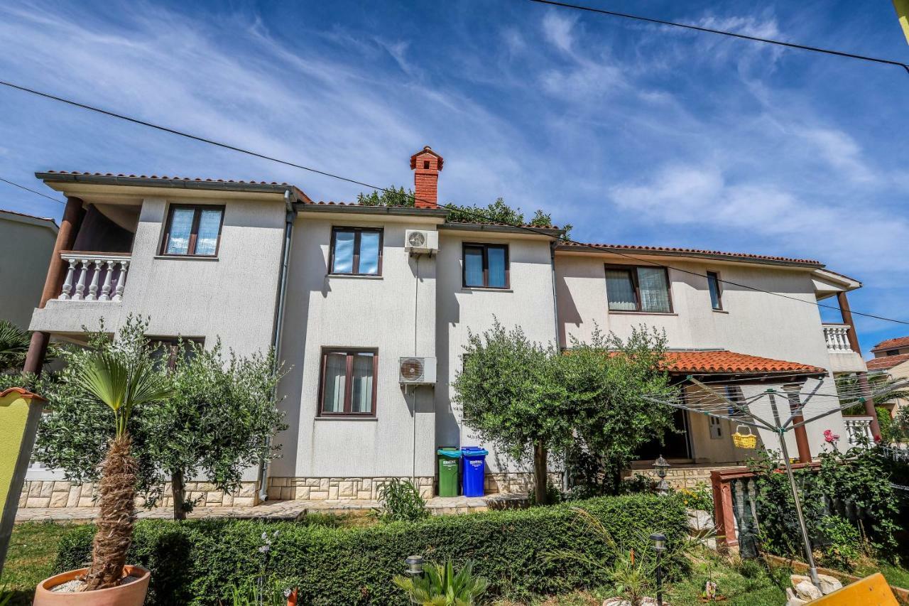 Medulin Riviera Apartments Goran מראה חיצוני תמונה