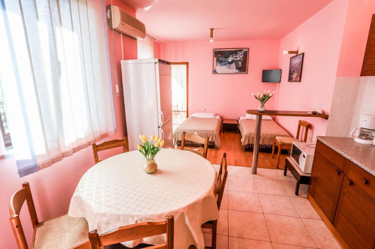 Medulin Riviera Apartments Goran מראה חיצוני תמונה